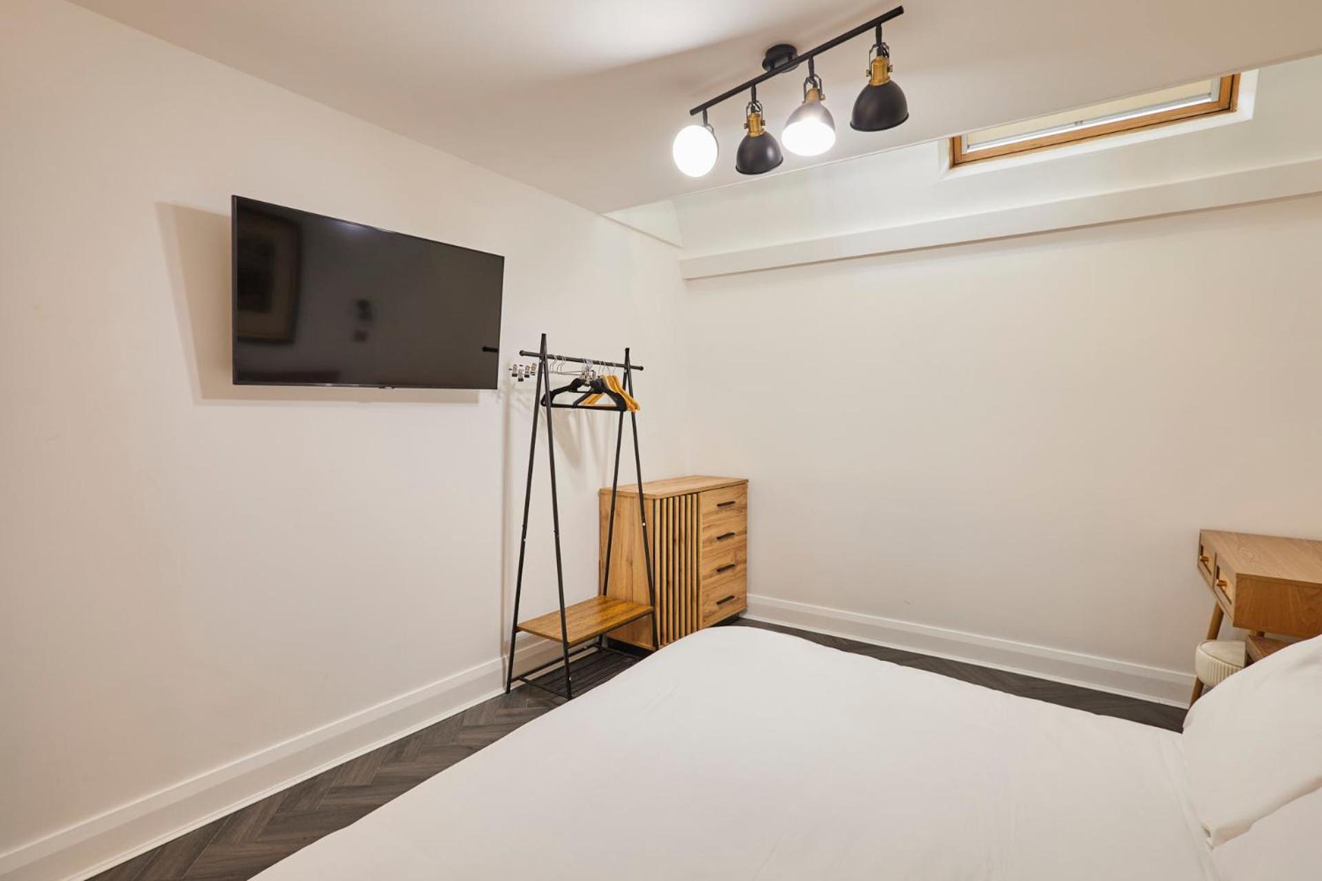 Host & Stay - Queen Square Hideaway Liverpool Exteriör bild